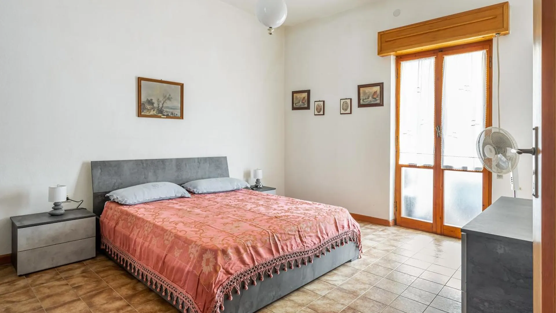 Spiaggia Di Buggerru-Roomy Apartment With Balcony! Italy