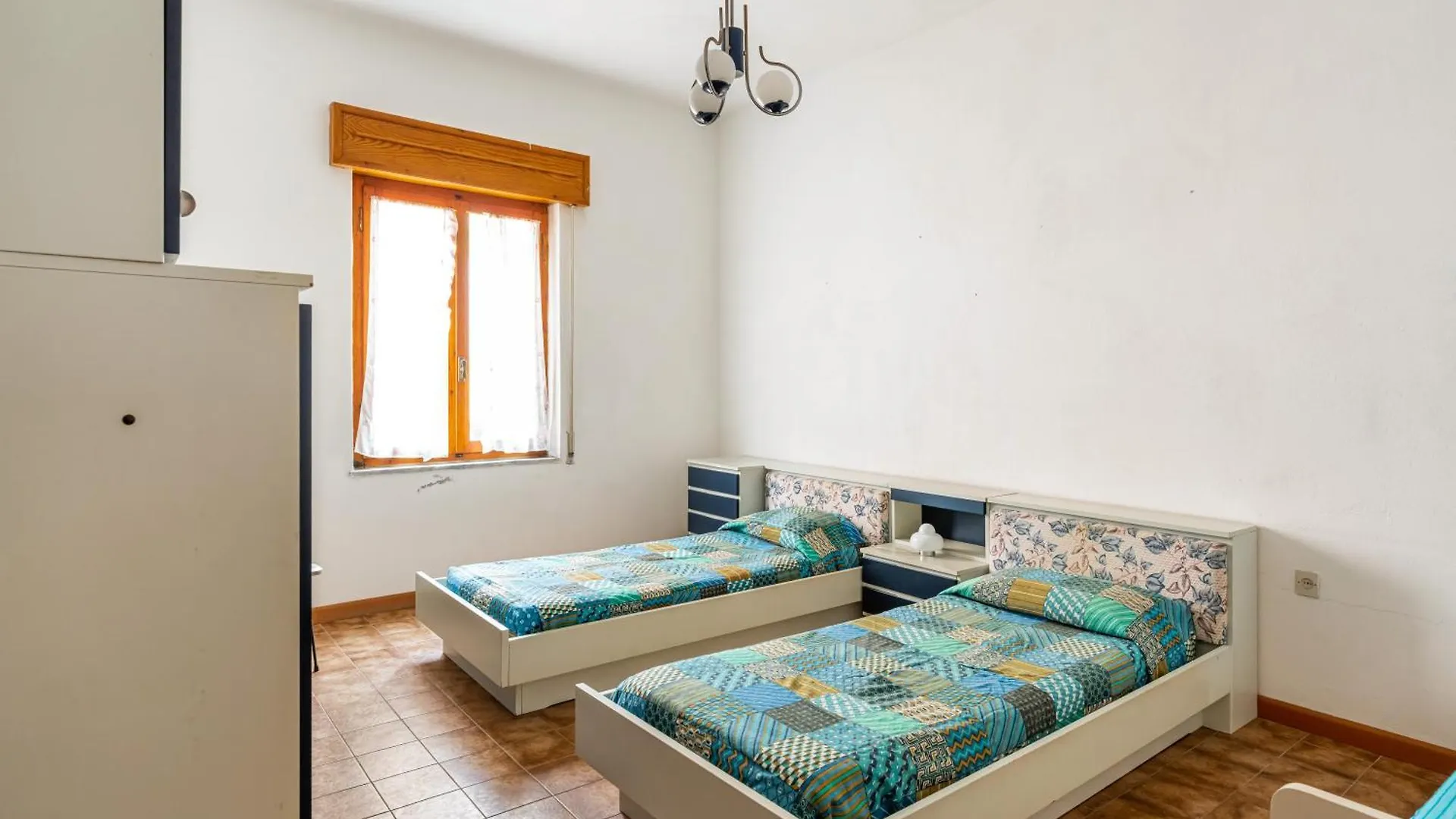 Spiaggia Di Buggerru-Roomy Apartment With Balcony!